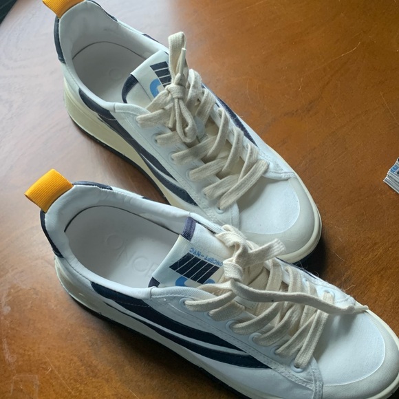 One concept sneakers with box - Picture 5 of 8